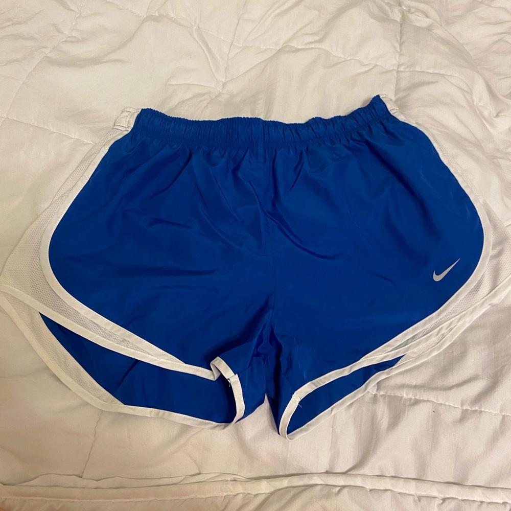 Nike shorts !